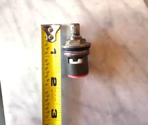 Clear angle on the cartridge stem and splines